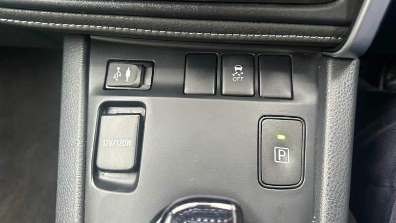 Toyota Auris 1.8 Hybrid Icon Tech TSS 5dr CVT Hybrid Estate
